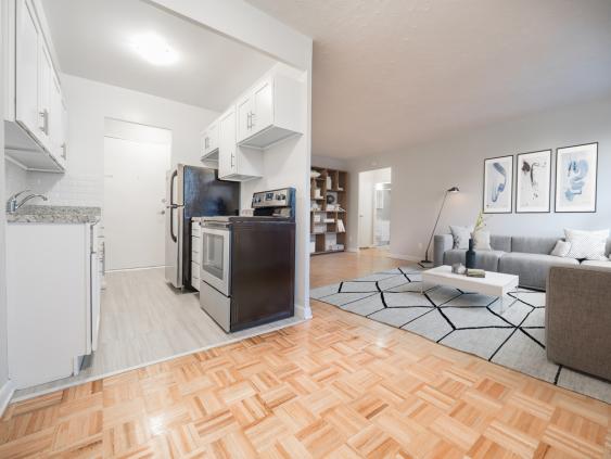 2730 Yonge St. Toronto - Glencairn Garden Apartments - Studio - $500 Gift Card