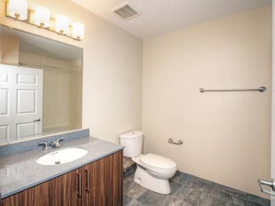 25 McArthur Ave. Ottawa, ON - Rivervale Apartments- 2 Bedroom 3