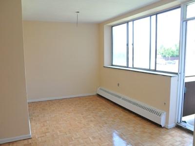 2770 Jane St. Toronto, ON - Berkshire Place Rental Residences - 1 Bedroom 4