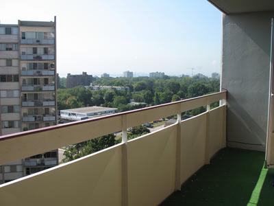 3020 Glencrest Rd. Burlington, ON - Queensbury Court - 2 Bedroom - One Month Free Rent for All Applications* 3