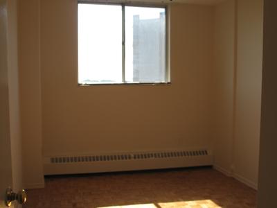 3020 Glencrest Rd. Burlington, ON - Queensbury Court - 2 Bedroom - One Month Free Rent for All Applications* 2